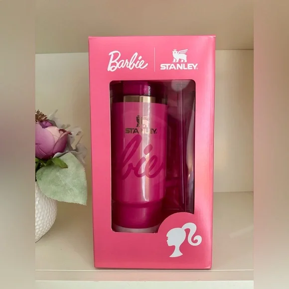 🎉LAST PIECE🎉Limited edition Stanley BARBIE ICON 30 OZ QUENCHER - Picture 4 of 15